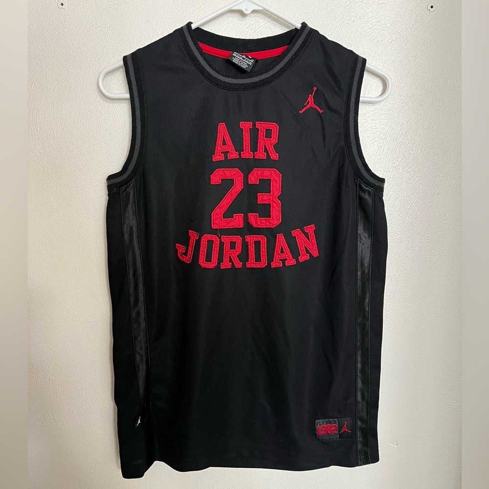 NIKE Air Jordan‎ #23 Jumpman Athletic Basketball Jersey Red Black Boy's Size XL